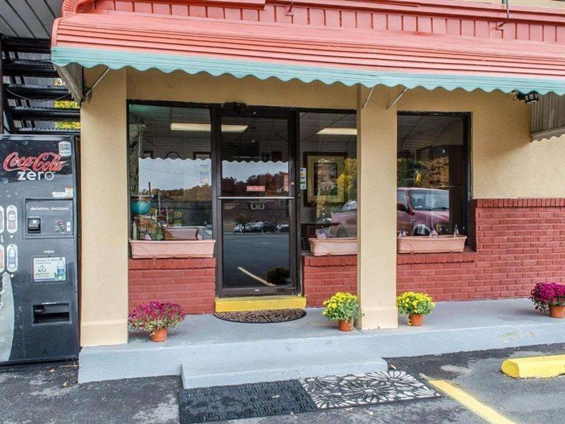 Econo Lodge Frackville Zewnętrze zdjęcie